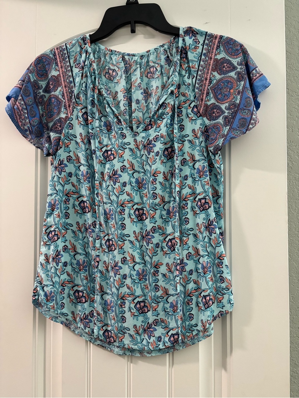 SHEIN Light Blue Floral Paisley Short Sleeve Blouse